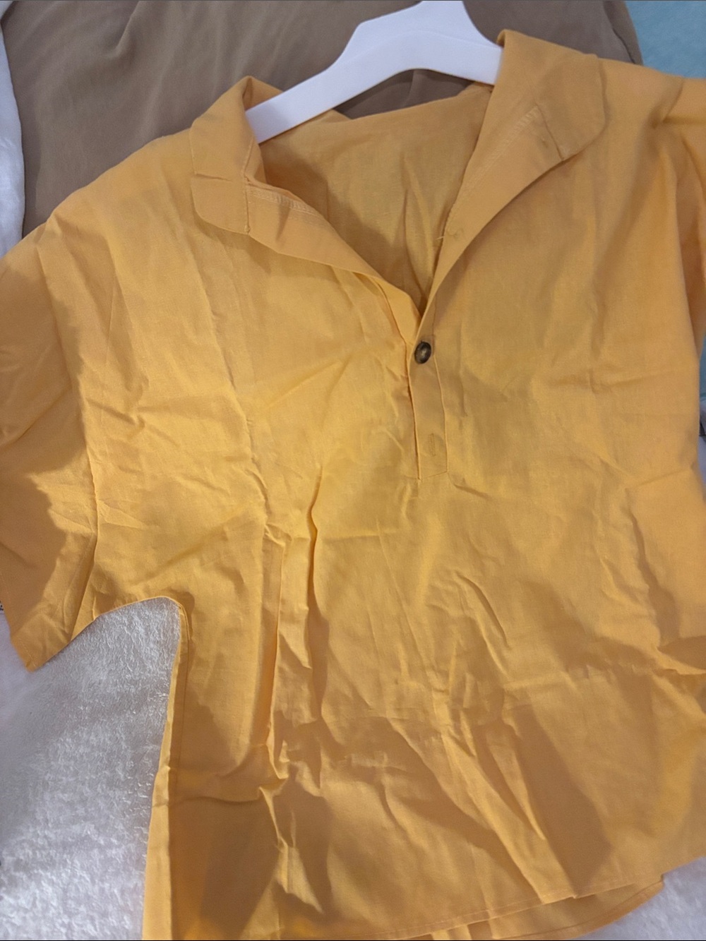 Lightweight Yellow Women's Short-Sleeve Popover Tunic